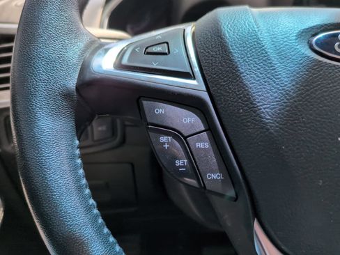Used 2017 Ford Edge Titanium w/ Equipment Group 301A AWD/4WD image 20