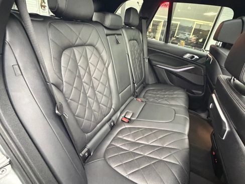 Used 2024 BMW X5 xDrive40i image 12