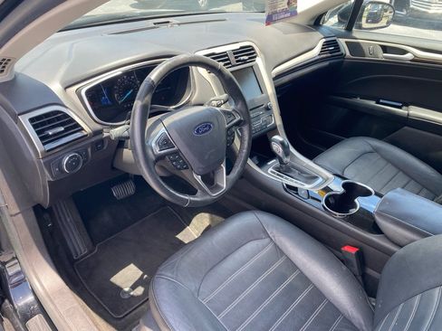 Used 2016 Ford Fusion SE w/ Equipment Group 202A FWD image 30
