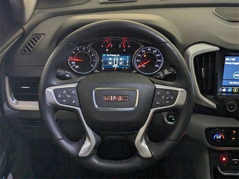 Used 2018 GMC Terrain SLT w/ Preferred Package image 8