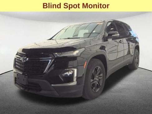 Used 2023 Chevrolet Traverse LT w/ Midnight/Sport Edition AWD/4WD image 4