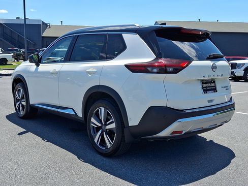 Certified 2023 Nissan Rogue Platinum w/ Platinum Premium Package AWD/4WD image 5