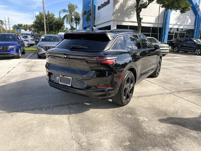 Used 2025 Chevrolet Equinox EV RS FWD image 36