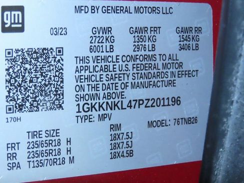 Used 2023 GMC Acadia SLE w/ LPO, Floor Liner Package image 35