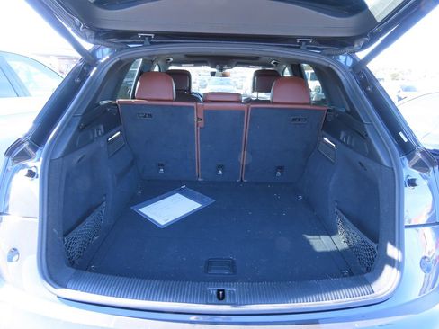 Used 2019 Audi Q5 2.0T Premium Plus w/ Premium Plus Package image 12