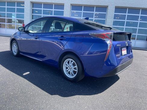 Used 2018 Toyota Prius Two w/ Prius Two Safety Plus Package image 3