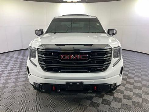Used 2022 GMC Sierra 1500 AT4 w/ AT4 Premium Package image 2