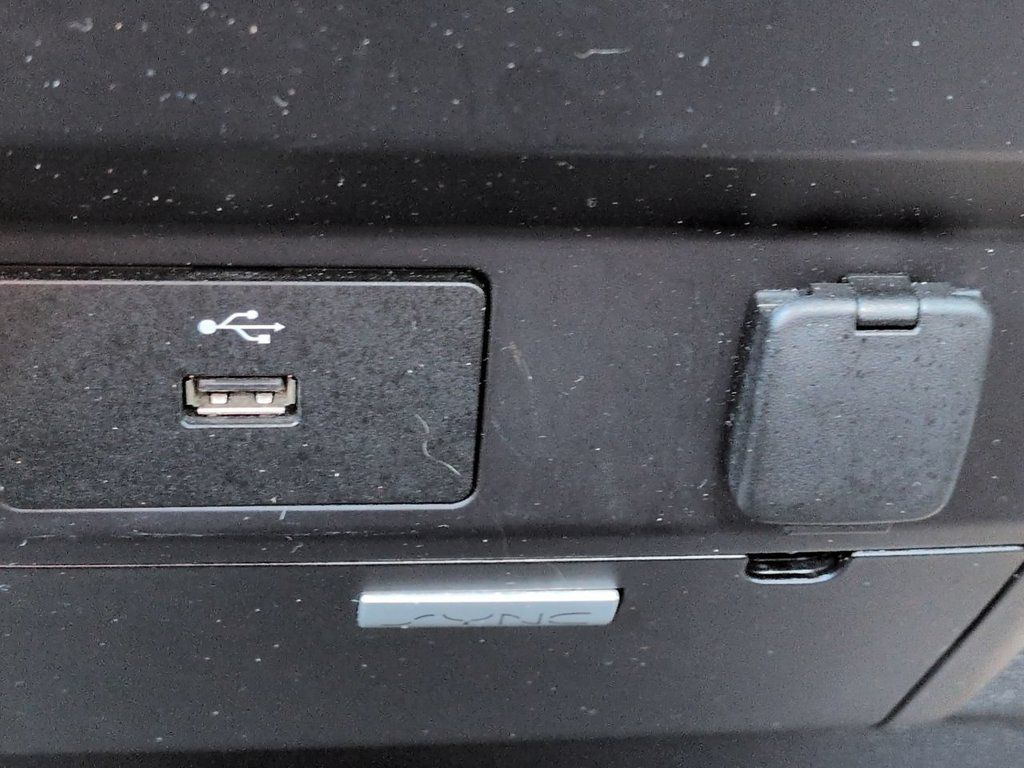 Used 2017 Ford F150 XL w/ Equipment Group 101A Mid RWD image 19