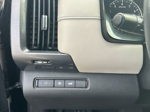 Used 2022 Nissan Pathfinder SL image 20