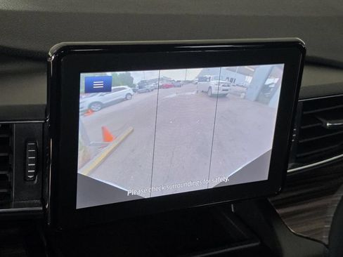 Used 2020 Ford Explorer Limited w/ Class III Trailer Tow Package AWD/4WD image 22