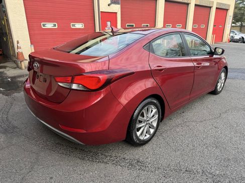 Used 2014 Hyundai Elantra SE w/ Option Group 02 image 5