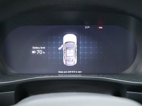 Certified 2023 Volvo C40 Recharge Core w/ Protection Package Premier image 14