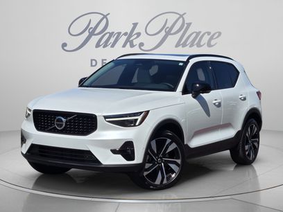 Used 2026 Volvo XC40 B5 Ultra w/ Protection Package Premier
