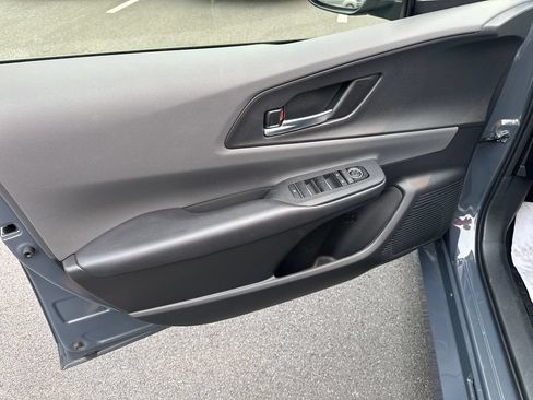 Used 2024 Toyota Prius XLE FWD image 11