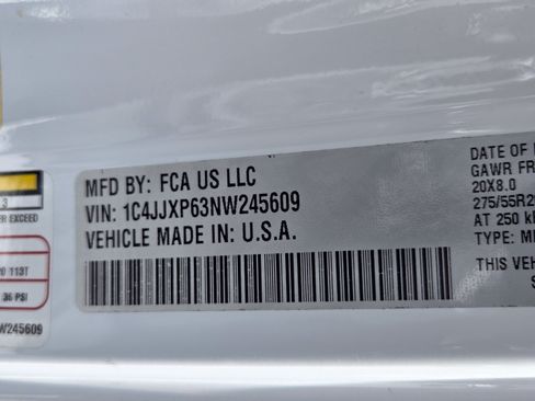 Used 2022 Jeep Wrangler Unlimited Sahara AWD/4WD image 30