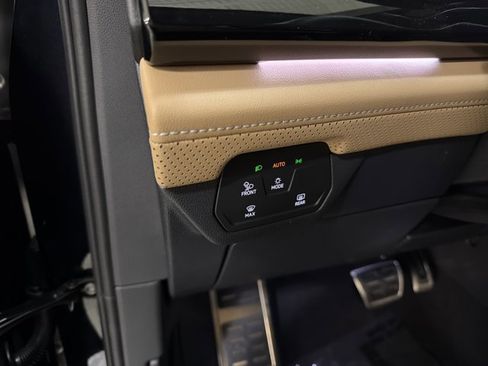 New 2026 Volkswagen Atlas Cross Sport SEL R-Line image 36