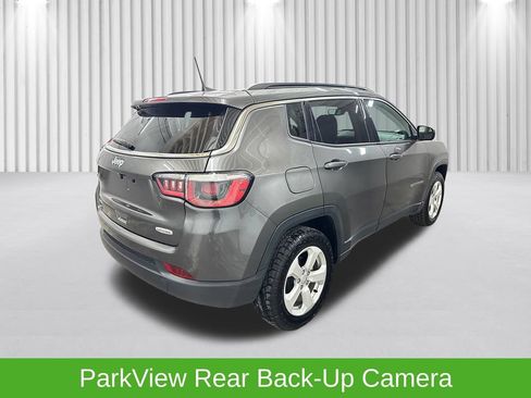 Used 2019 Jeep Compass Latitude w/ Popular Equipment Group AWD/4WD image 8