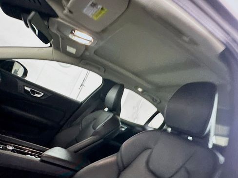 Used 2024 Volvo S60 B5 Core image 25