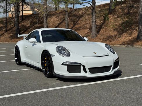 Used 2015 Porsche 911 GT3 image 16