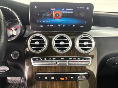 Used 2021 Mercedes-Benz GLC 300 4MATIC image 16