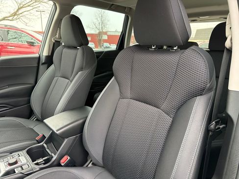 Used 2023 Subaru Forester Premium image 23