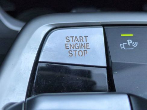 Used 2025 BMW X1 xDrive28i w/ Technology Package image 27