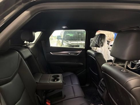 Used 2023 Cadillac XT5 Luxury AWD/4WD image 17