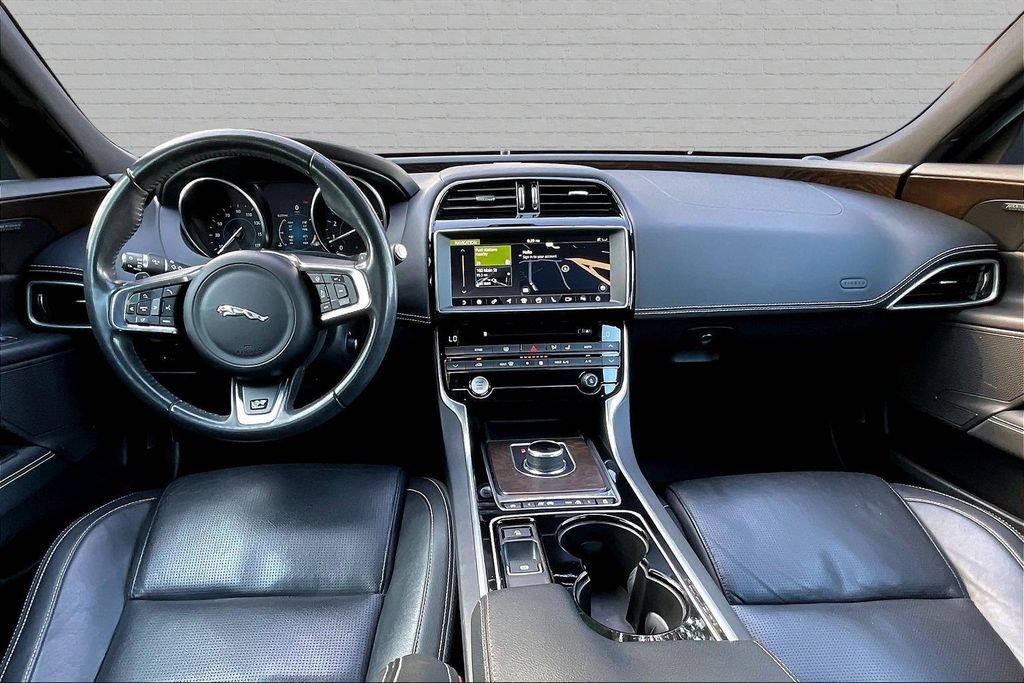Used 2017 Jaguar XE R-Sport AWD/4WD image 6