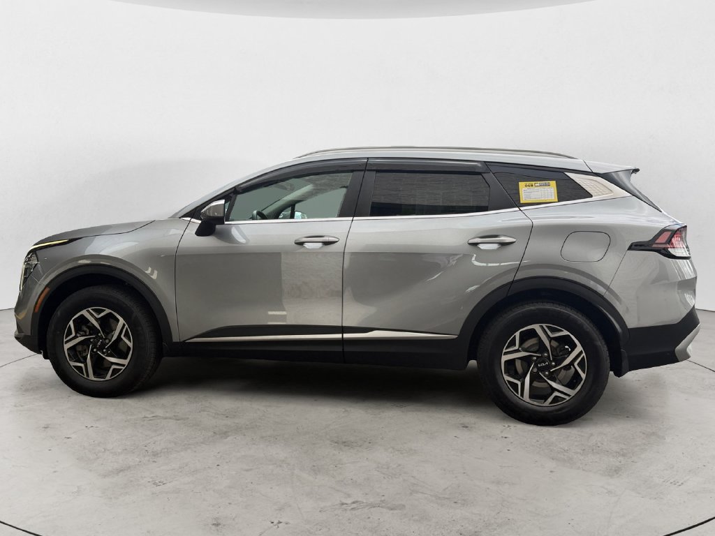 Used 2023 Kia Sportage LX AWD/4WD image 8