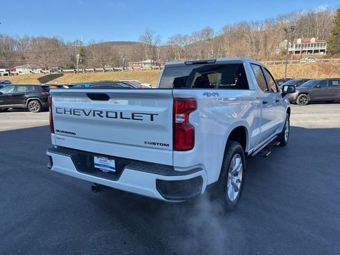 Used 2022 Chevrolet Silverado 1500 Custom w/ LPO, Dark Essentials Package image 4