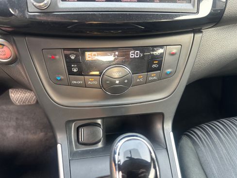 Used 2019 Nissan Sentra SV FWD image 29
