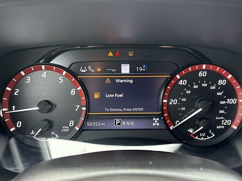 Used 2022 Nissan Frontier PRO-4X image 15