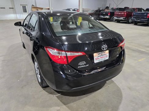 Used 2016 Toyota Corolla LE FWD image 9