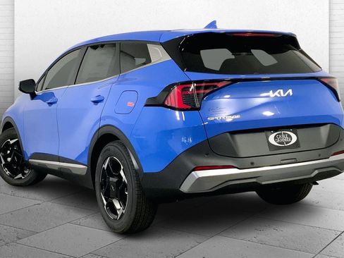 New 2026 Kia Sportage EX w/ EX Panorama Roof Package image 3
