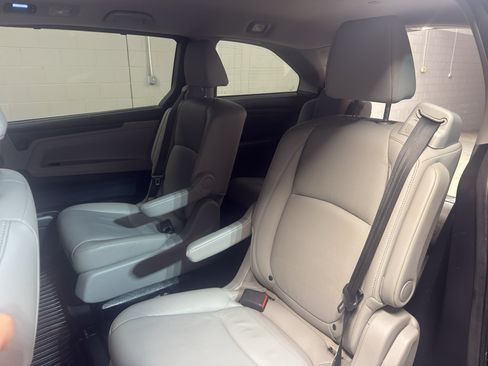 Used 2018 Honda Odyssey EX-L image 26