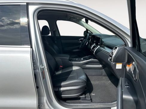 Used 2022 Kia Sorento EX w/ Panoramic Sunroof Package FWD image 15
