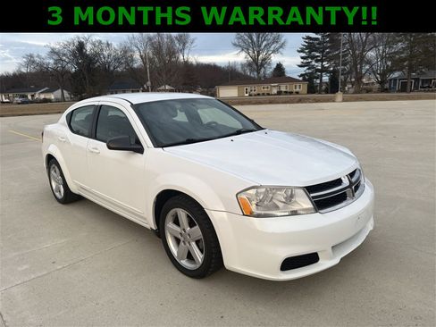 Used 2013 Dodge Avenger SE image 1