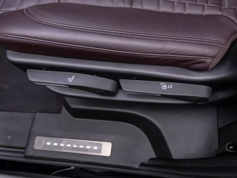 Certified 2024 Cadillac Escalade Premium Luxury Platinum w/ LPO, Floor Liner Package AWD/4WD image 22