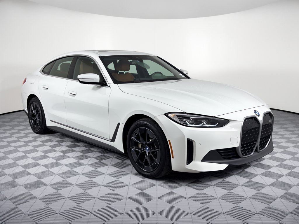 Used 2023 BMW i4 eDrive35 w/ Premium Package RWD image 7
