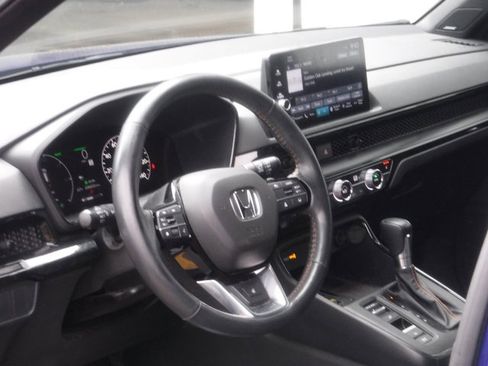 Used 2023 Honda CR-V Sport Touring image 15