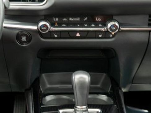 Used 2024 MAZDA CX-30 AWD 2.5 S w/ Preferred Package image 16
