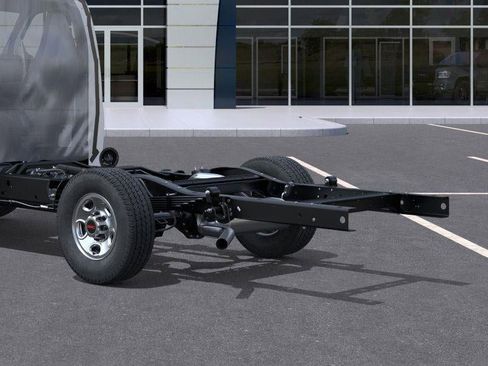 New 2025 GMC Savana 3500 w/ Power Convenience Package image 33