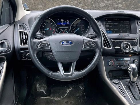 Used 2016 Ford Focus Titanium image 5