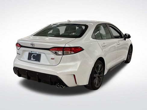 Used 2025 Toyota Corolla SE image 5