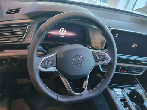 New 2026 Volkswagen Atlas SEL AWD/4WD image 16