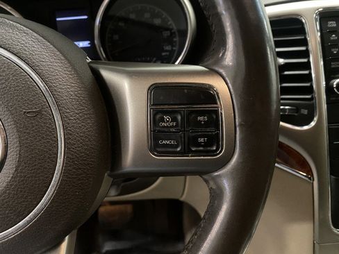 Used 2012 Jeep Grand Cherokee Overland AWD/4WD image 36