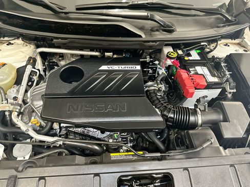 Used 2023 Nissan Rogue S AWD/4WD image 33