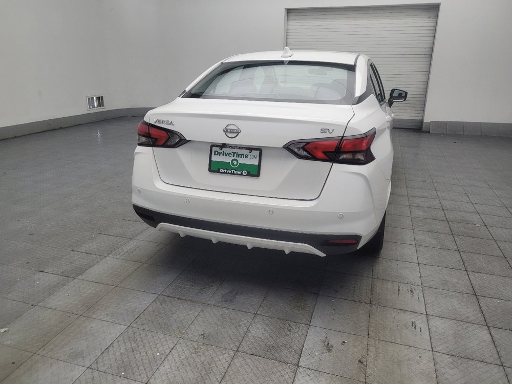 Used 2024 Nissan Versa SV FWD image 7