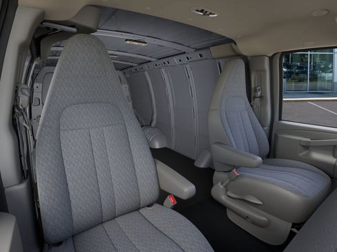 New 2025 GMC Savana 2500 w/ Driver Convenience Package image 18