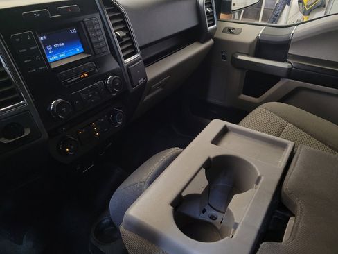 Used 2016 Ford F150 XLT RWD image 26